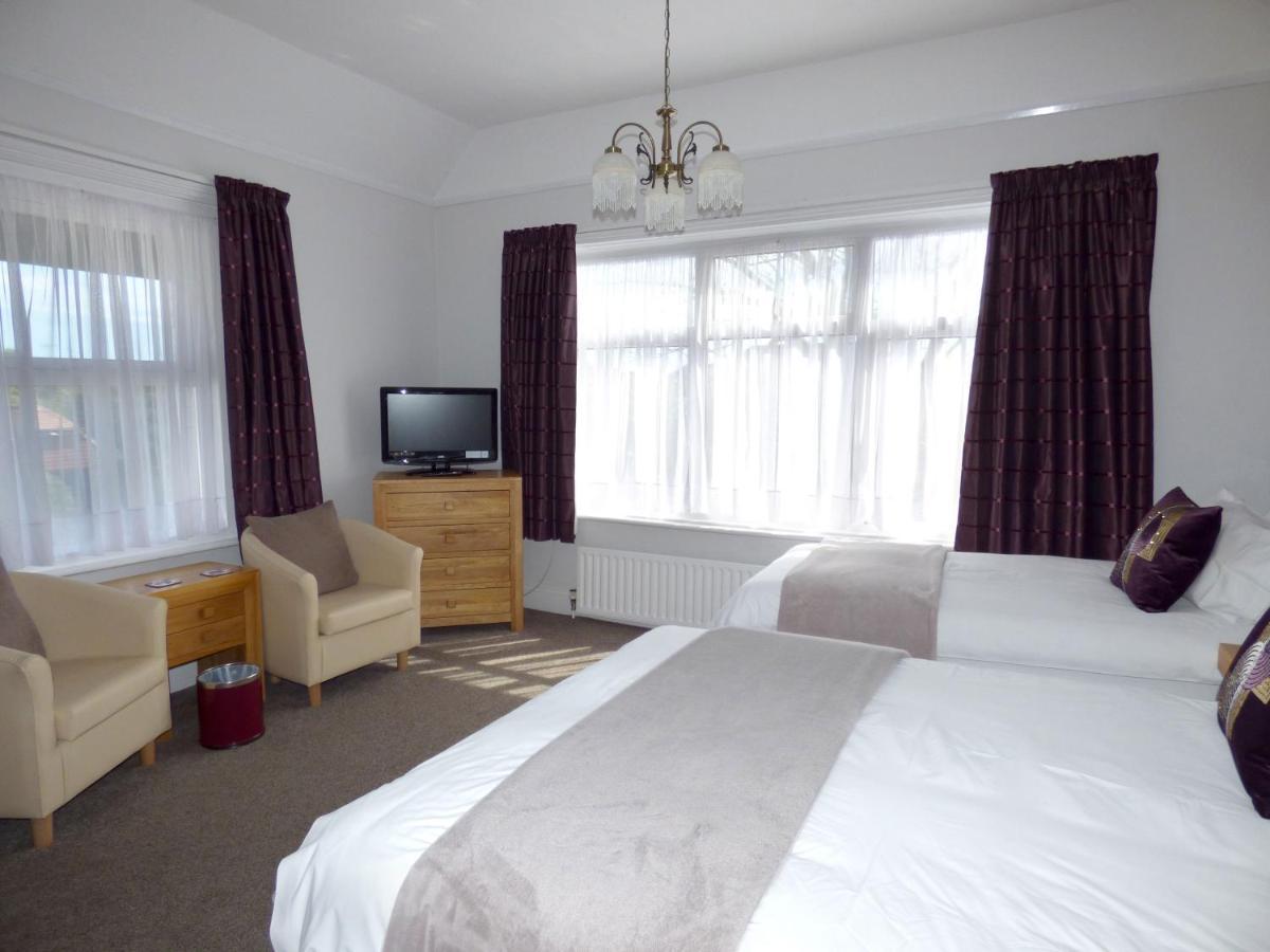 Kenmore Guest House Rustington Buitenkant foto