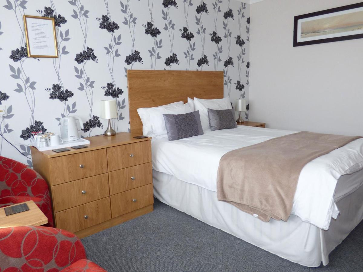 Kenmore Guest House Rustington Buitenkant foto